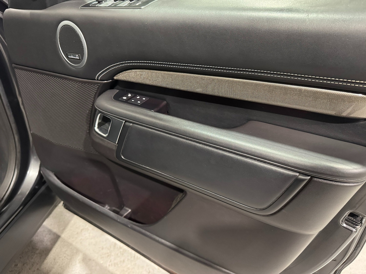 Used Land Rover Discovery 2017 for sale - 76911404: Photo 42