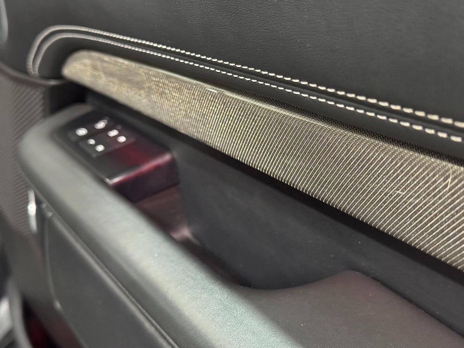 Used Land Rover Discovery 2017 for sale - 76911404: Photo 47