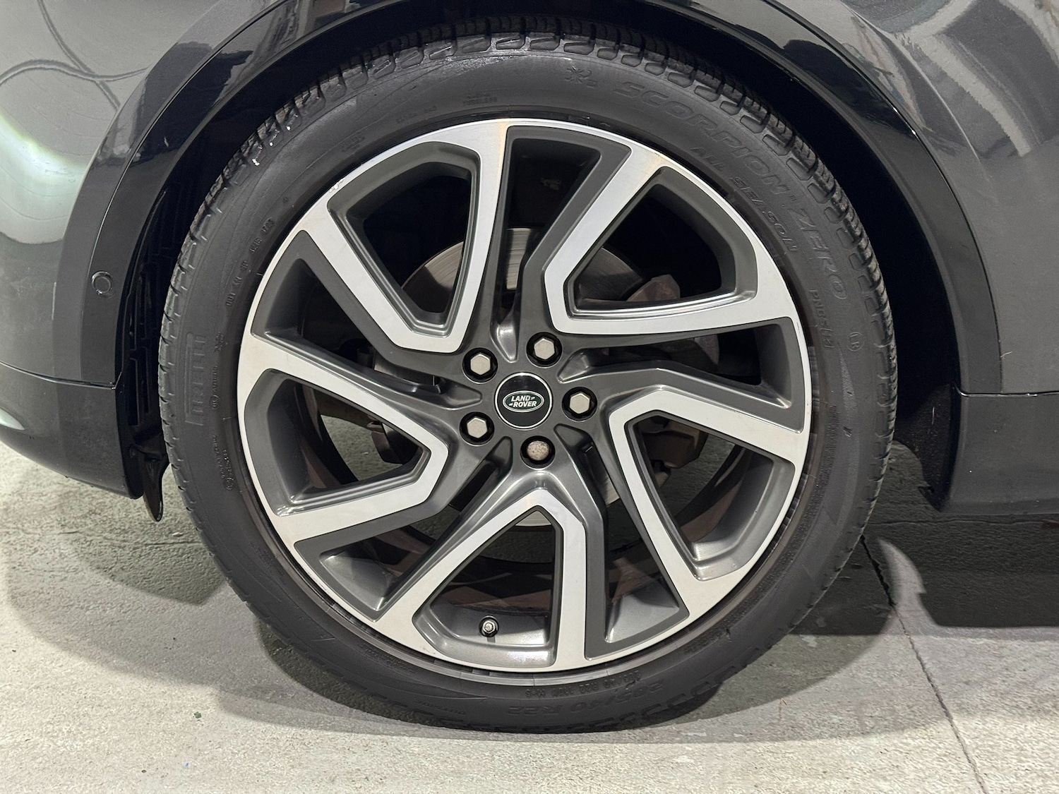 Used Land Rover Discovery 2017 for sale - 76911404: Photo 61