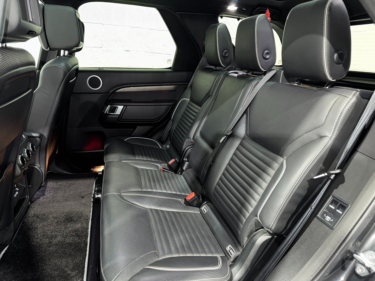 Used Land Rover Discovery 2017 for sale - 76911404: Photo 71