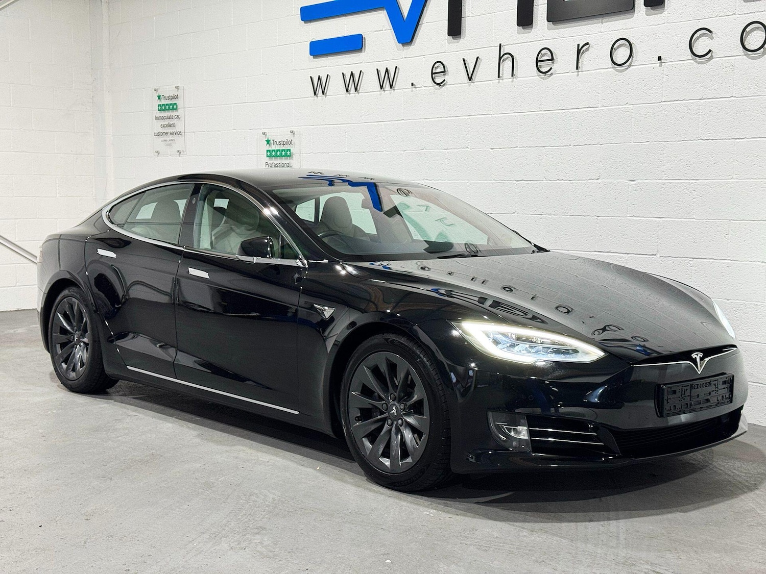 Used Tesla Model S 2018 for sale - 76511974: Photo 8