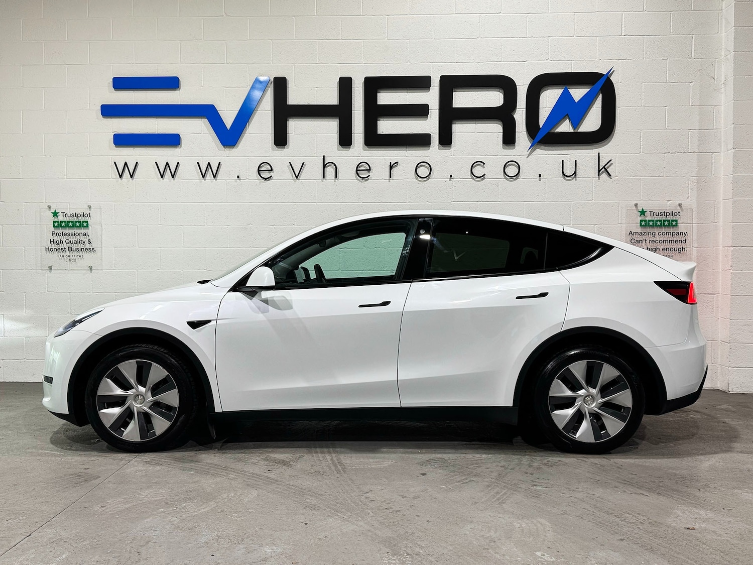 Used Tesla Model Y 2022 for sale - 77384990: Photo 3