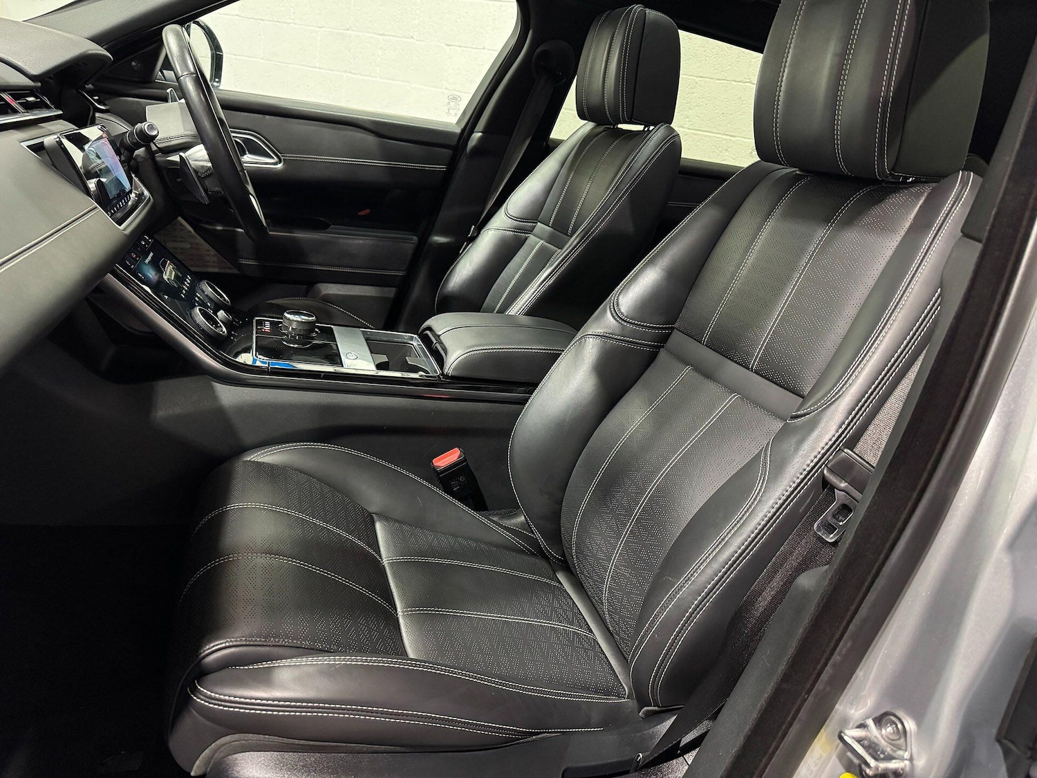 Used Land Rover Range Rover Velar 2019 for sale - 76700760: Photo 37