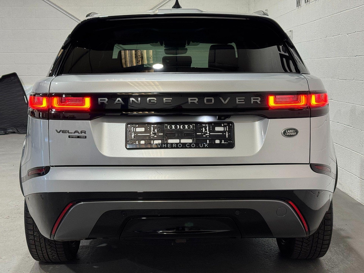 Used Land Rover Range Rover Velar 2019 for sale - 76700760: Photo 9