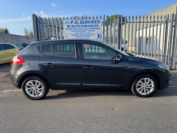Used Renault Megane 2014 for sale - 78537908: Photo