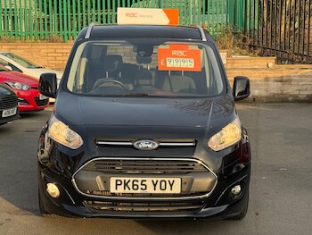 Used Ford Grand Tourneo Connect 2015 for sale - 77951708: Photo