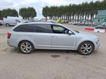 Used Skoda Octavia 2014 for sale - 74696790: Photo