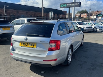 Used Skoda Octavia 2014 for sale - 77802577: Photo