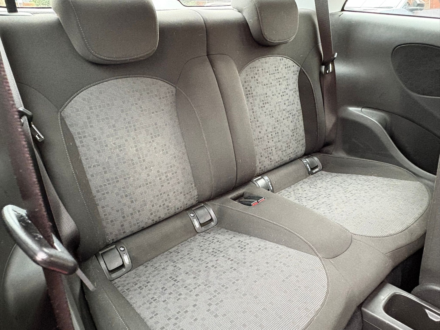 Used Vauxhall ADAM 2014 for sale - 76972931: Photo 5