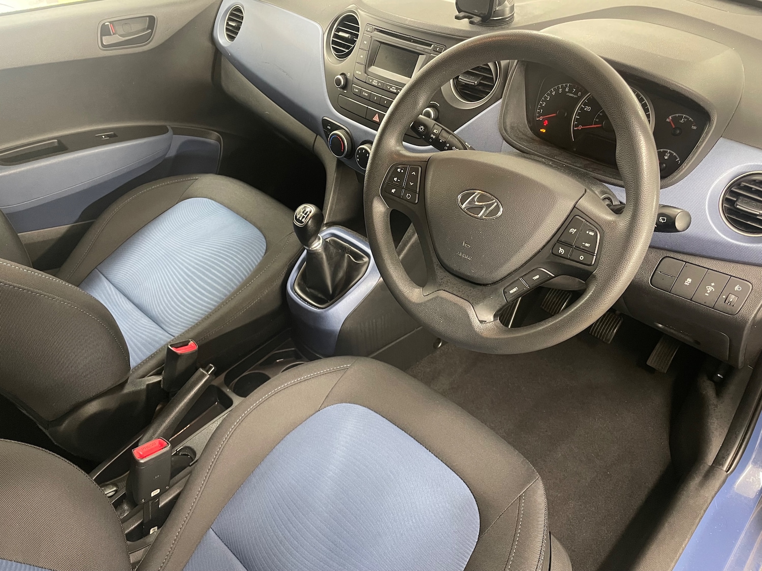 Used Hyundai i10 2016 for sale - 78098428: Photo 2