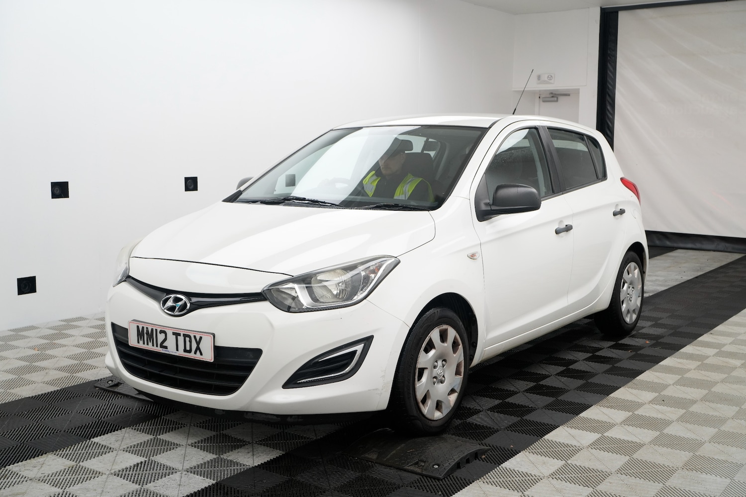 Used Hyundai i20 2012 for sale - 76635063: Photo 2
