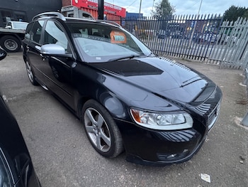 Used Volvo V50 2012 for sale - 76157789: Photo 2