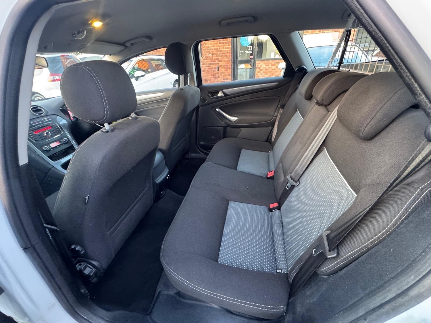 Used Ford Mondeo 2012 for sale - 76285966: Photo 19