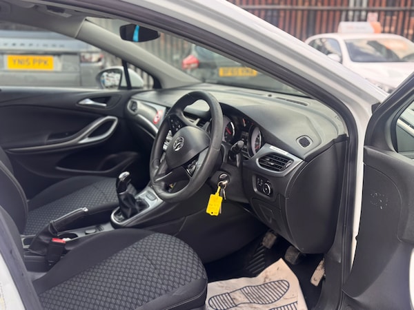 Used Vauxhall Astra 2019 for sale - 75348995: Photo 10