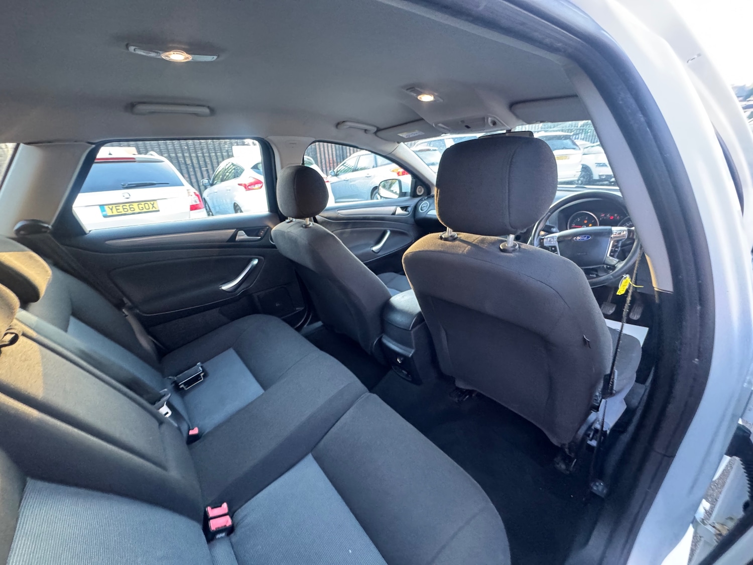 Used Ford Mondeo 2015 for sale - 76316058: Photo 14