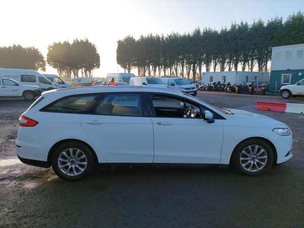 Used Ford Mondeo 2017 for sale - 77139321: Photo 3