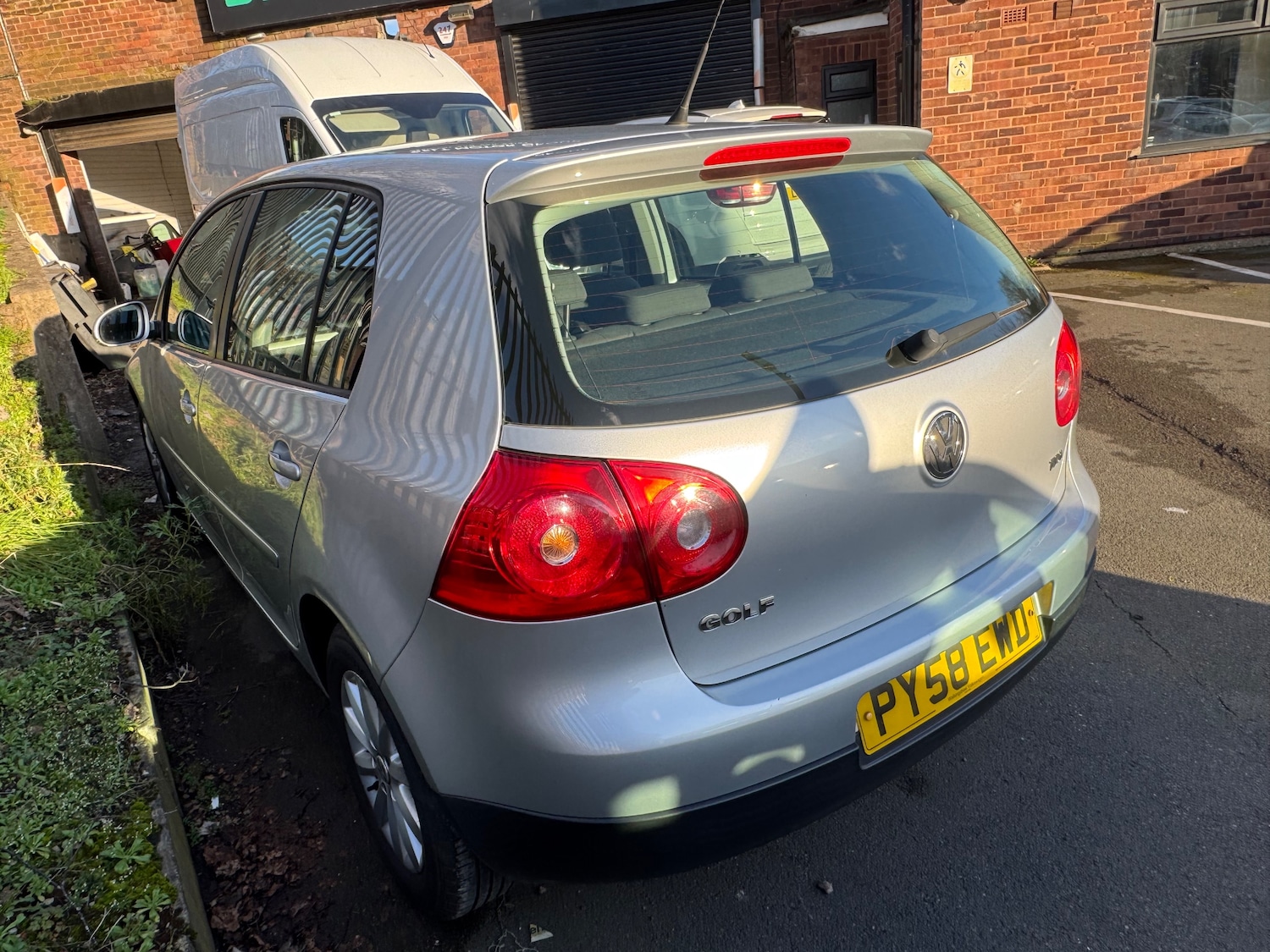 Used Volkswagen Golf 2009 for sale - 77733477: Photo 3
