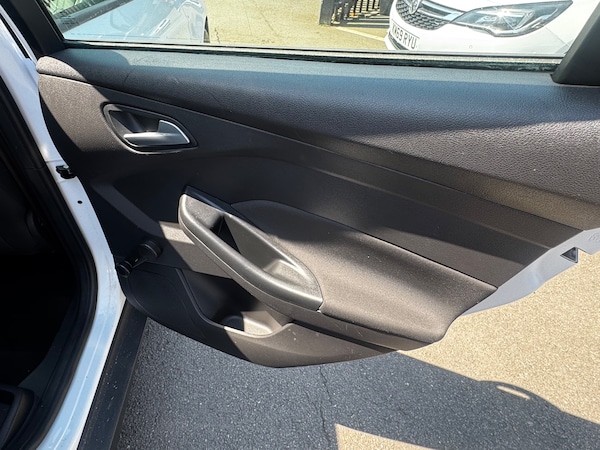 Used Ford Focus 2015 for sale - 74865202: Photo 11
