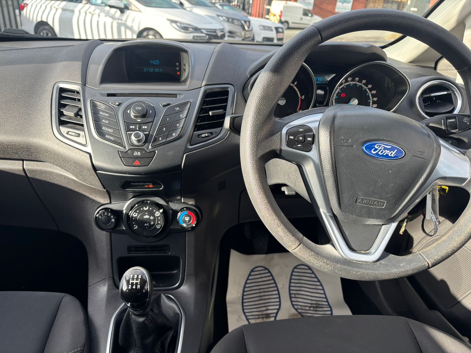 Used Ford Fiesta 2014 for sale - 76357801: Photo 7