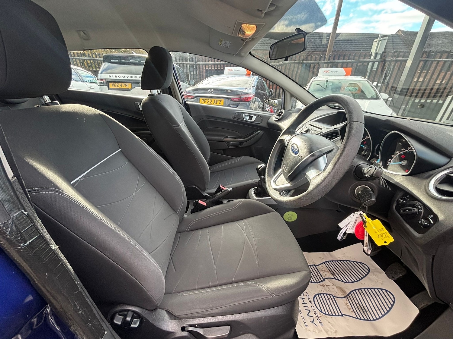 Used Ford Fiesta 2014 for sale - 76357801: Photo 9