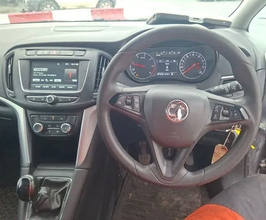 Used Vauxhall Zafira Tourer 2017 for sale - 77616988: Photo 6
