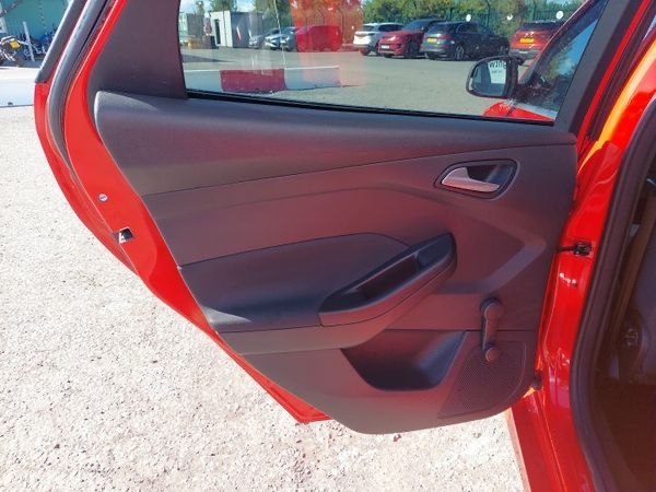 Used Ford Focus 2016 for sale - 76157866: Photo 10