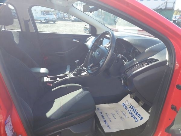 Used Ford Focus 2016 for sale - 76157866: Photo 15