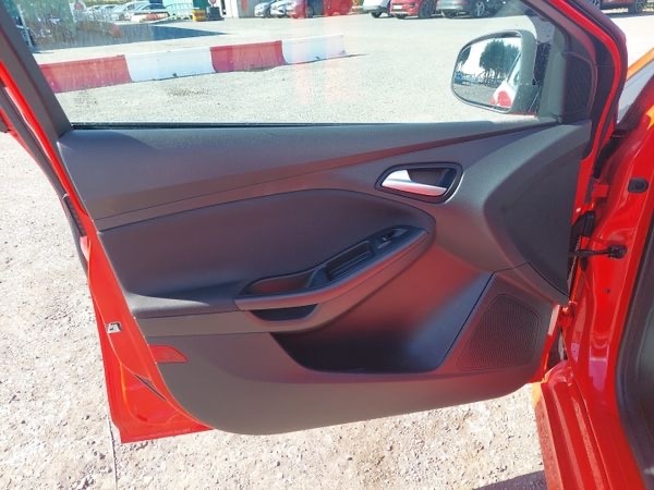 Used Ford Focus 2016 for sale - 76157866: Photo 9