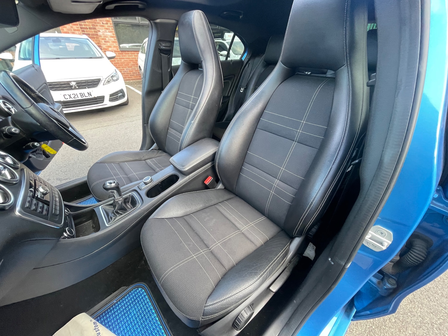 Used Mercedes-Benz A-Class 2013 for sale - 76376845: Photo 21