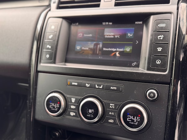 Used Land Rover Discovery 2017 for sale - 74871721: Photo 11