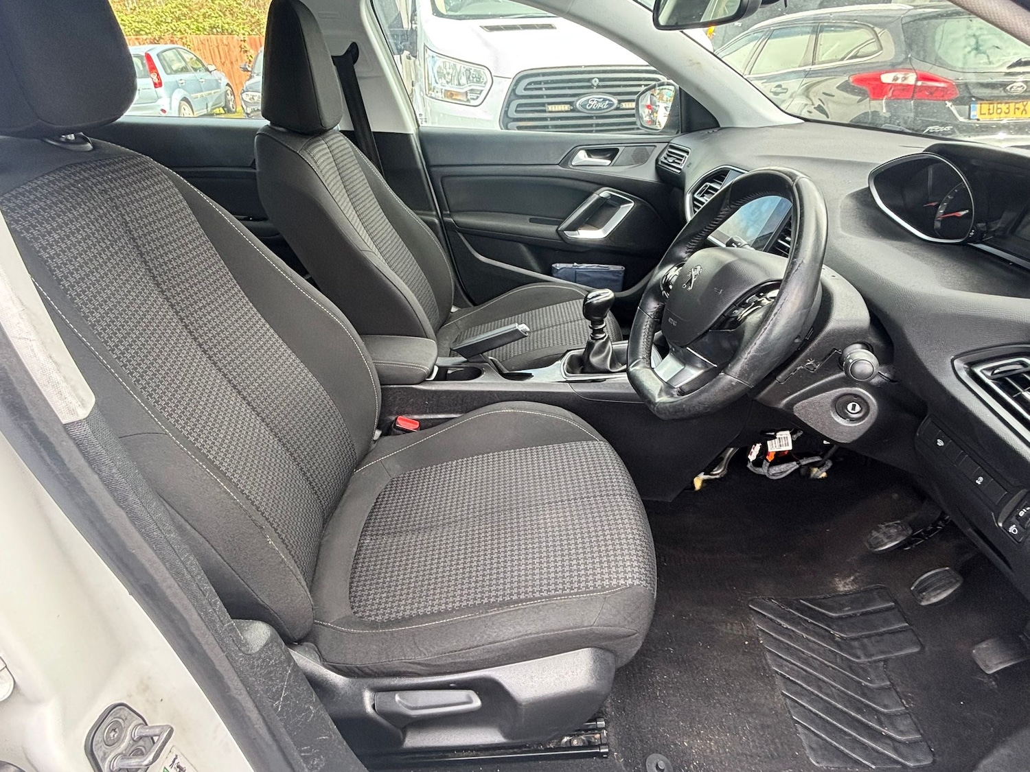 Used Peugeot 308 for sale - 78107080: Photo 8