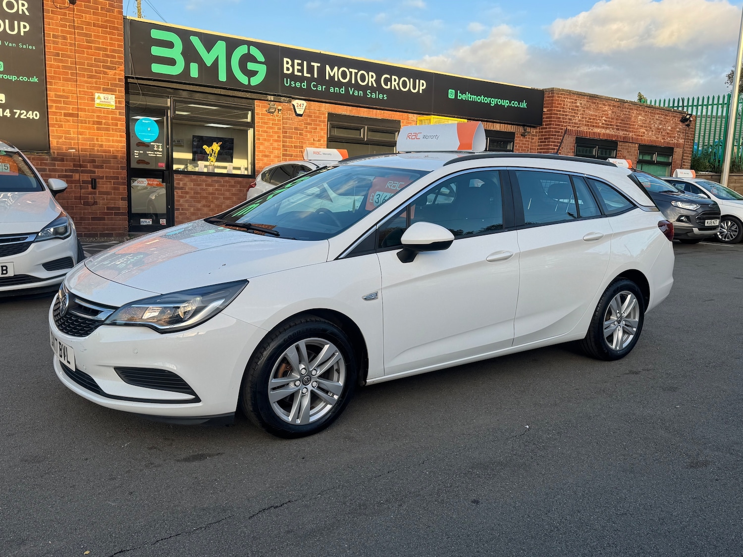Used Vauxhall Astra 2017 for sale - 76316063: Photo 1