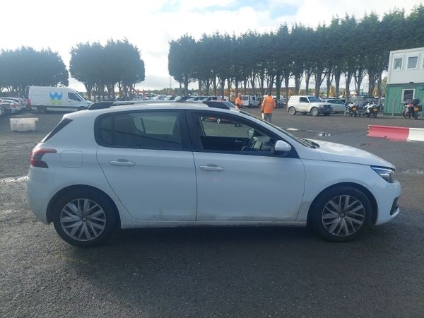 Used Peugeot 308 2020 for sale - 76125479: Photo 2
