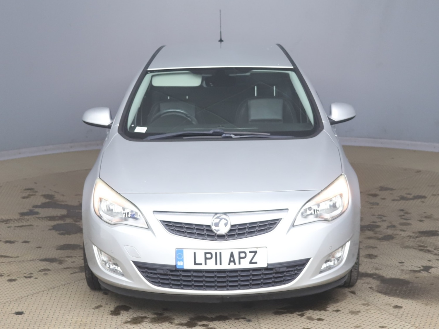 Used Vauxhall Astra 2011 for sale - 77171401: Photo 2