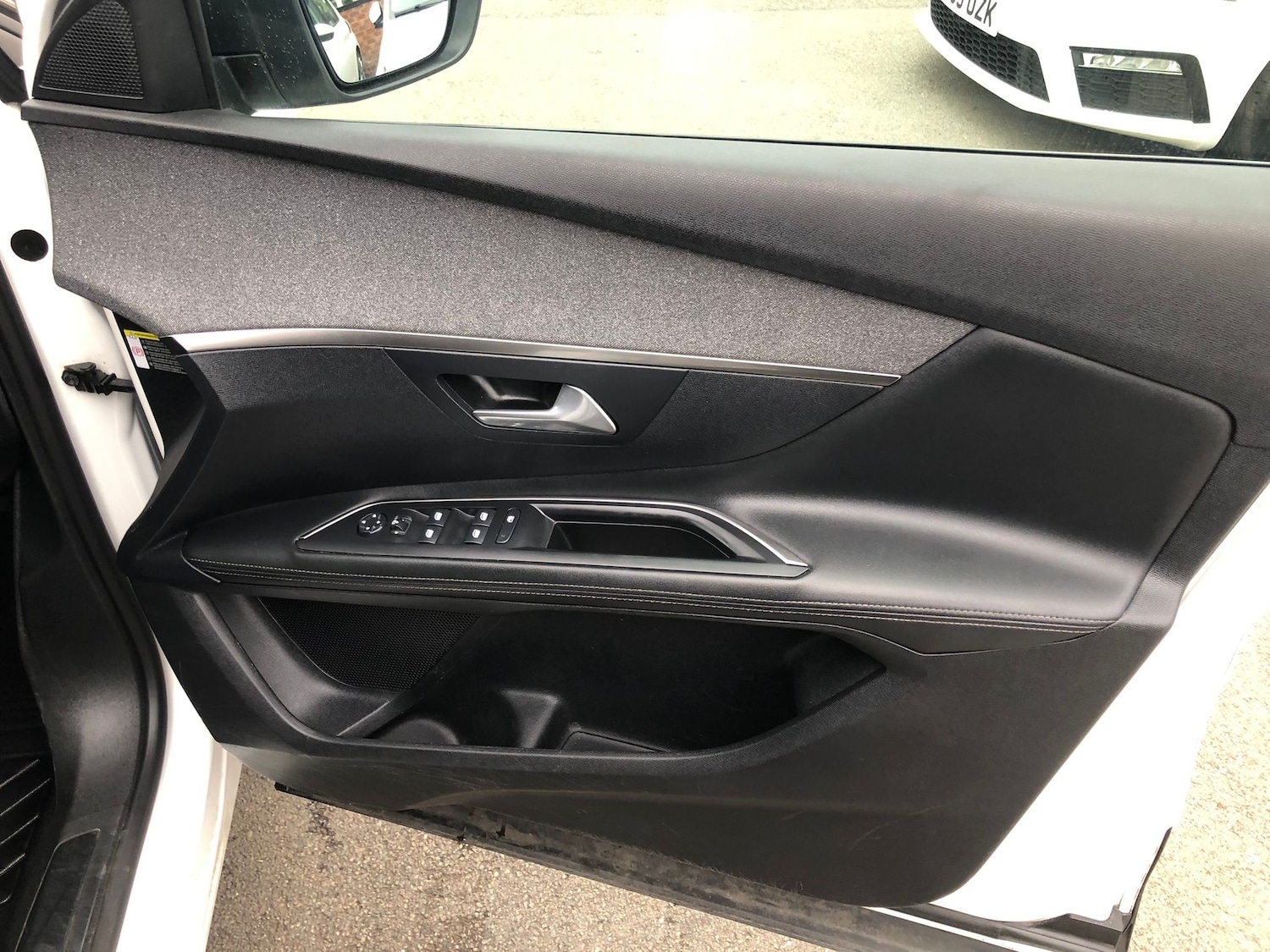 Used Peugeot 3008 2020 for sale - 76590678: Photo 12