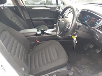 Used Ford Mondeo 2016 for sale - 75943701: Photo