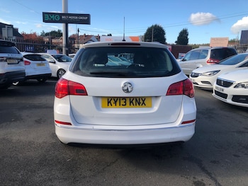 Used Vauxhall Astra 2013 for sale - 76416568: Photo