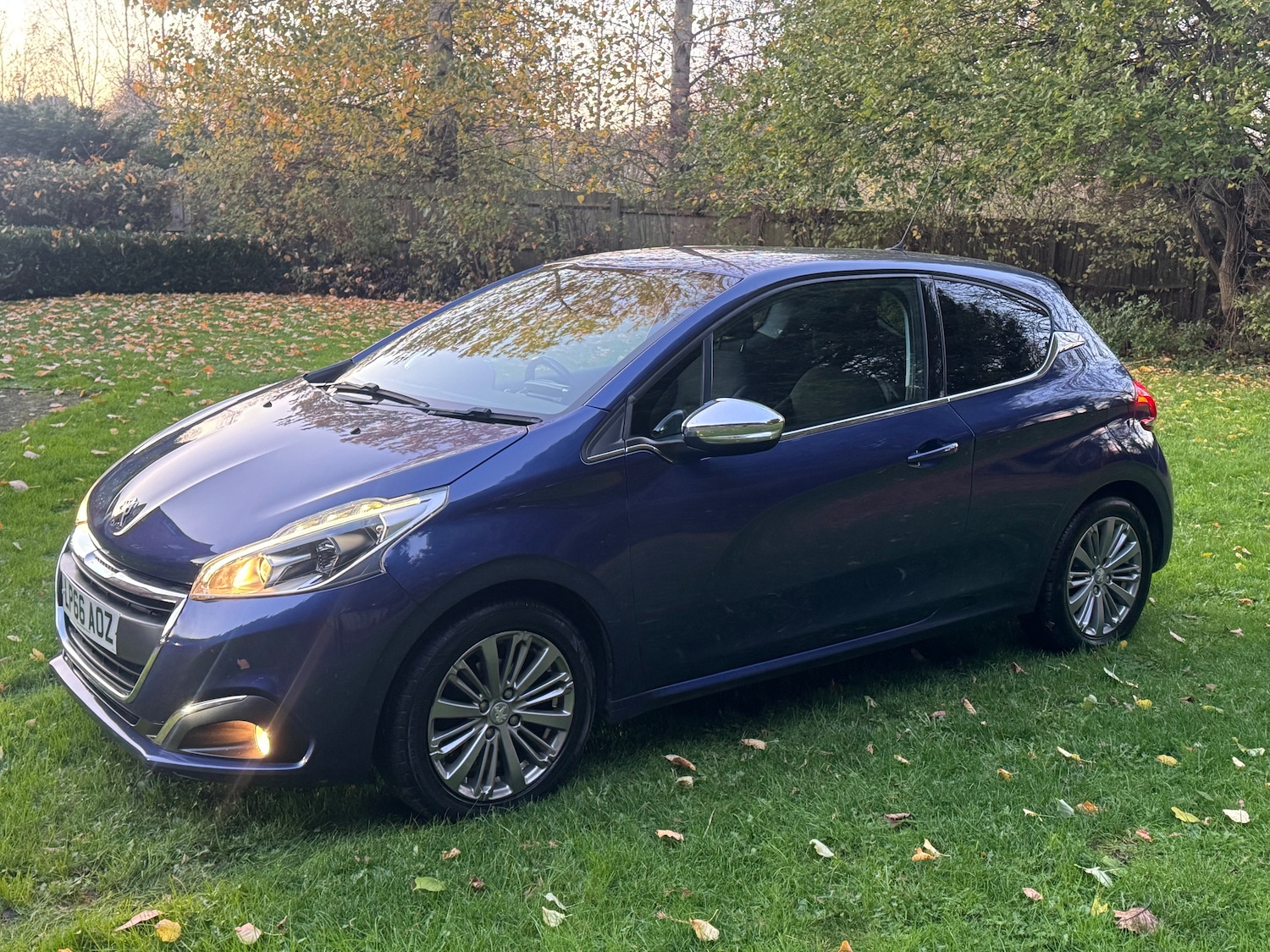 Used Peugeot 208 2017 for sale - 76836555: Photo 2