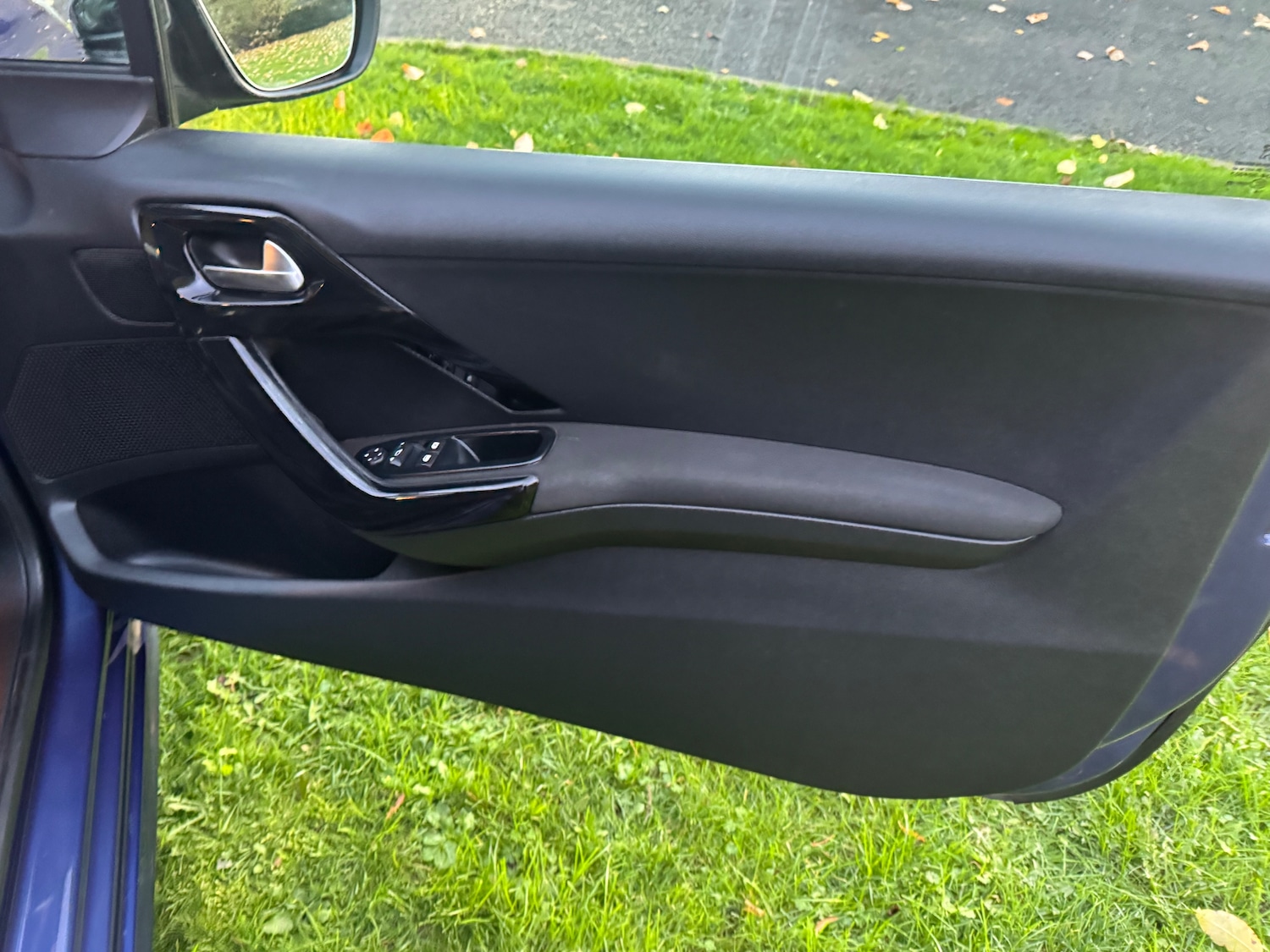 Used Peugeot 208 2017 for sale - 76836555: Photo 7