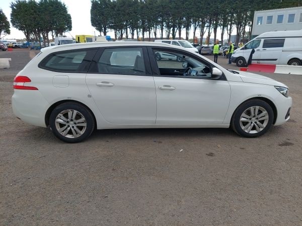Used Peugeot 308 SW 2021 for sale - 76285967: Photo 3
