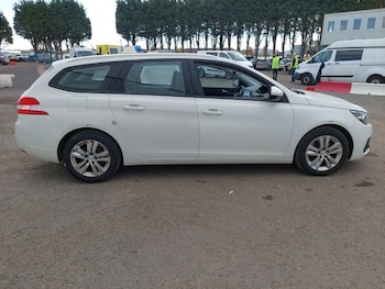 Used Peugeot 308 SW 2021 for sale - 76285967: Photo 3