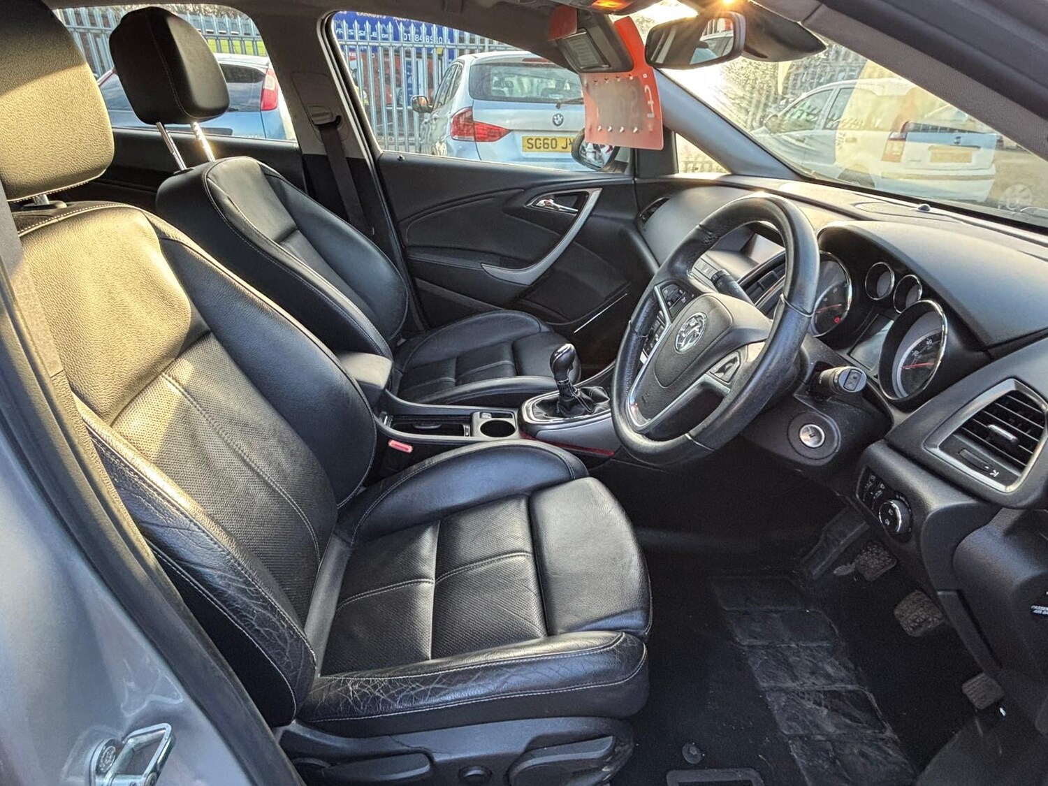 Used Vauxhall Astra 2011 for sale - 77600565: Photo 8