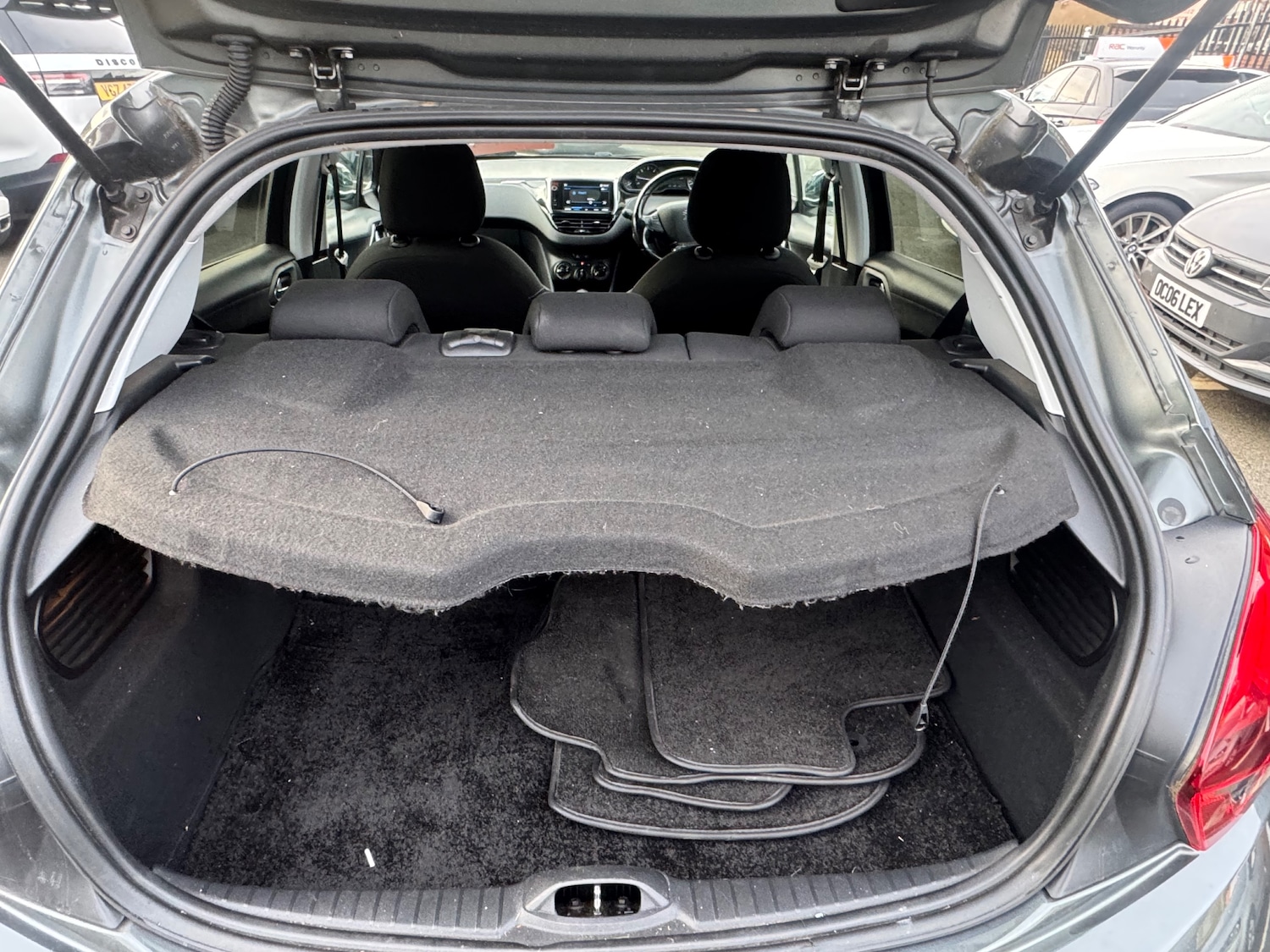 Used Peugeot 208 2018 for sale - 77171407: Photo 18