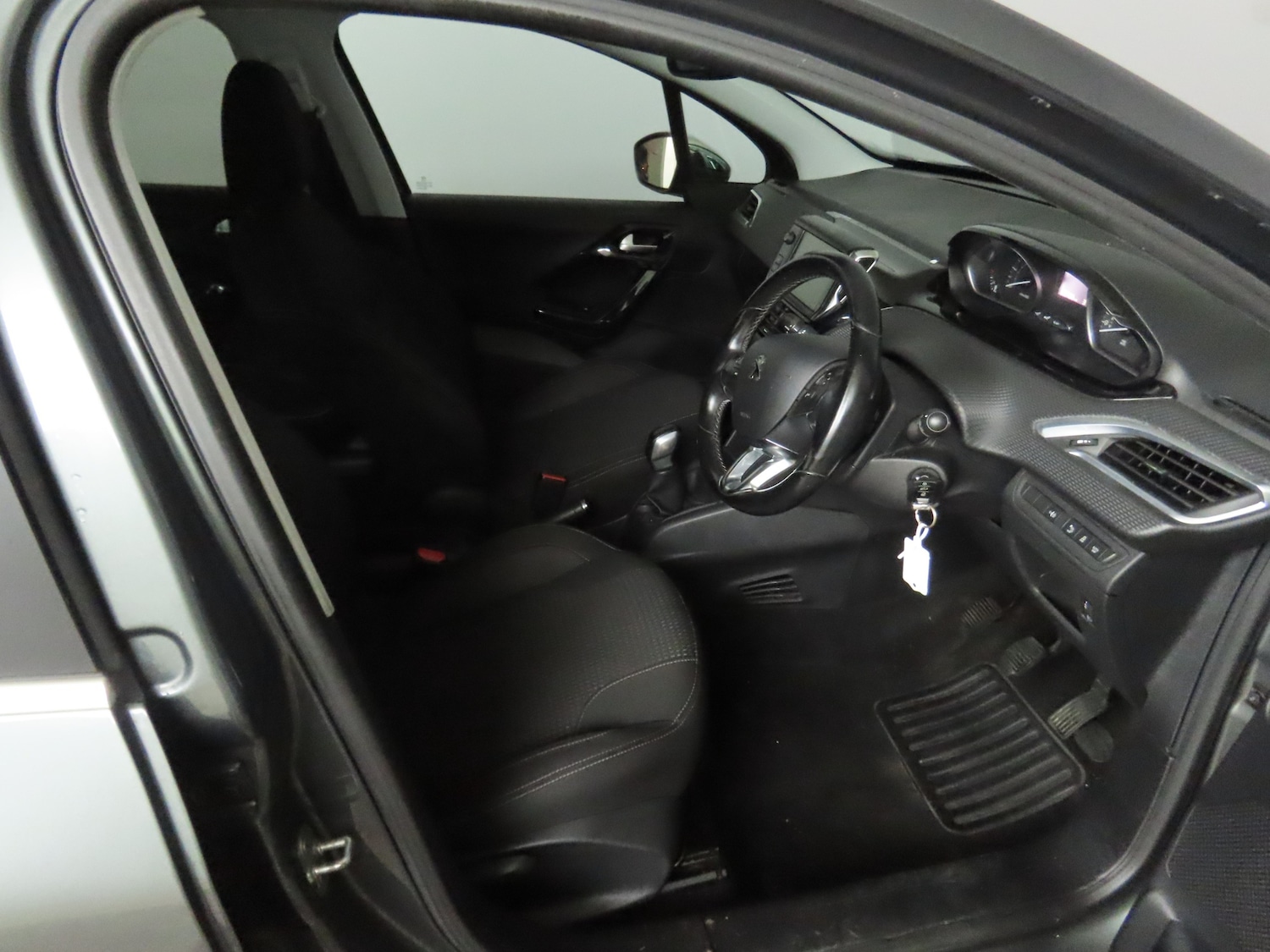 Used Peugeot 208 2018 for sale - 77171407: Photo 6