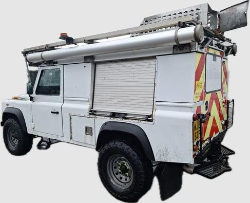 Used Land Rover Defender 110 2015 for sale - 77139314: Photo 4