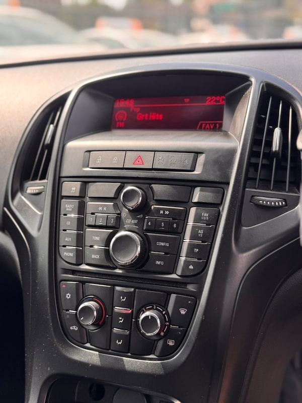 Used Vauxhall Astra 2014 for sale - 74422068: Photo 16