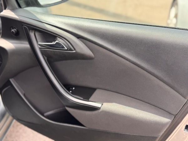 Used Vauxhall Astra 2014 for sale - 74422068: Photo 17
