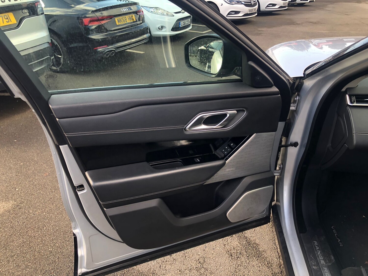 Used Land Rover Range Rover Velar 2017 for sale - 77341047: Photo 20