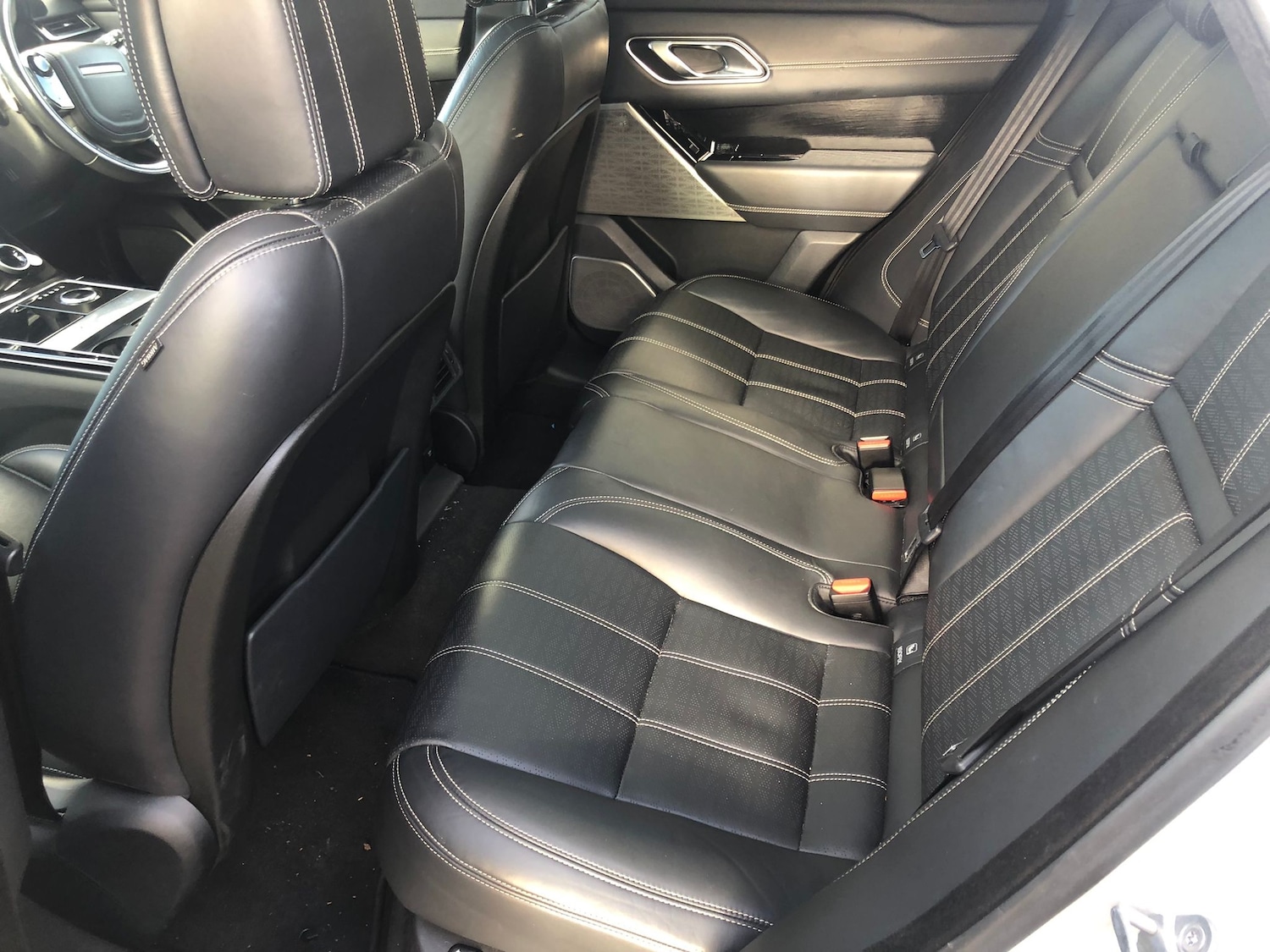 Used Land Rover Range Rover Velar 2017 for sale - 77341047: Photo 8