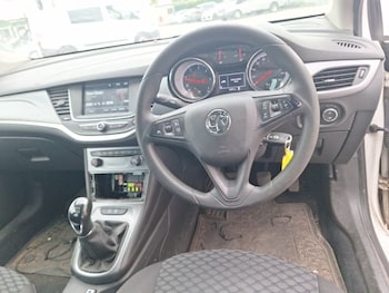 Used Vauxhall Astra 2019 for sale - 76357837: Photo